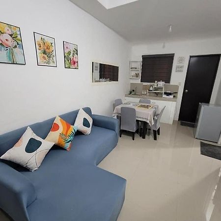 Cabanatuan City Bella 1 Bed & Breakfast エクステリア 写真
