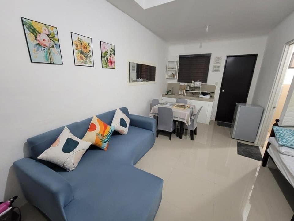 Cabanatuan City Bella 1 Bed & Breakfast エクステリア 写真